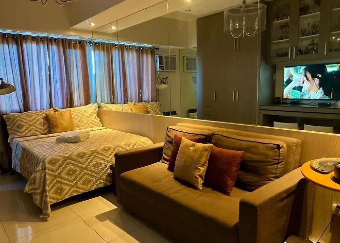 Modern Comfort Living! Netflix Ready