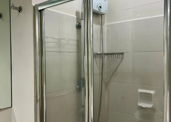Modern Comfort Living! Netflix Ready *