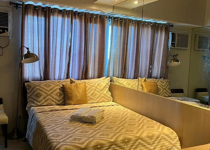 Modern Comfort Living! Netflix Ready * Manila